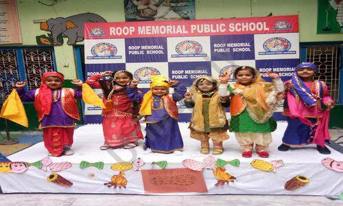 Roop Memorial Public School, Shahdara, Delhi School Event 1
