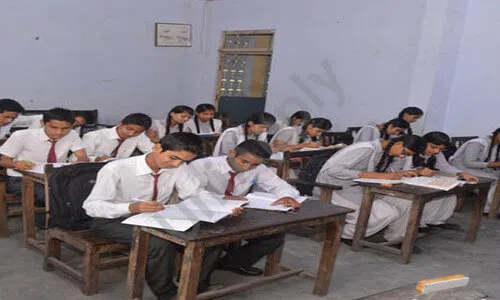 Maulana Azad Public School, Chauhan Banger, Shahdara, Delhi Classroom