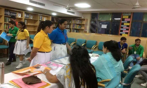 Amity International School, Sector 7, Pushp Vihar, Delhi Library/Reading Room