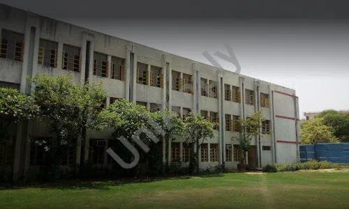 Apeejay School, Panchsheel Park, Delhi School Building 1