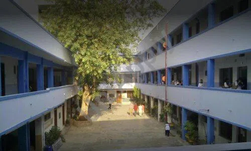 Saraswati Bal Mandir Senior Secondary School, Mehrauli, Delhi School Building