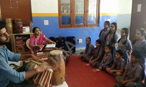 Saraswati Bal Mandir Senior Secondary School, Mehrauli, Delhi Music