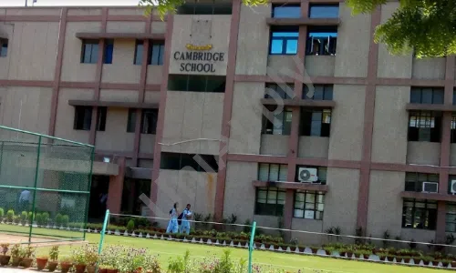 Cambridge School, Sri Niwaspuri, Delhi School Building 4