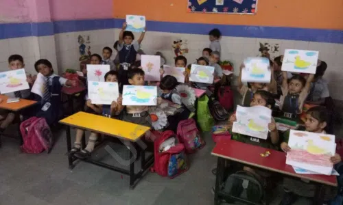 Cosmos Public School, Ekta Vihar, Badarpur, Delhi Classroom