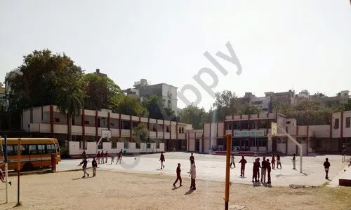DAV Public School, Kailash Hills, East Of Kailash, Delhi Playground