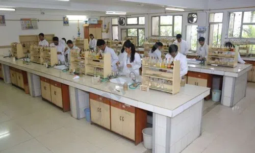 Delhi Public School, Sundar Nagar, Delhi Science Lab
