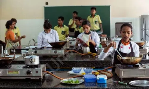 Good Samaritan School, Jasola Vihar, Delhi Science Lab 2