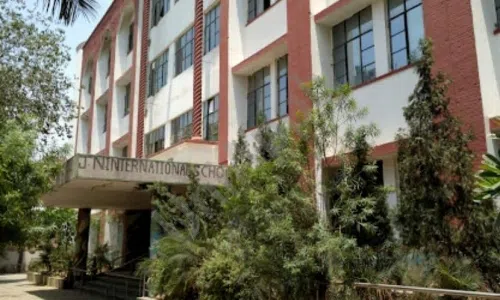 JN International School, Jagdamba Colony, Sarita Vihar, Delhi School Building 1