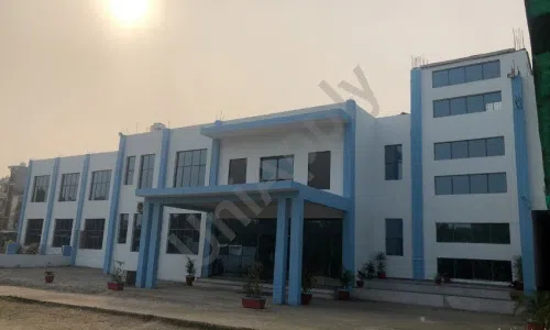 Mir Public School, Aali Vihar, Sarita Vihar, Delhi School Building