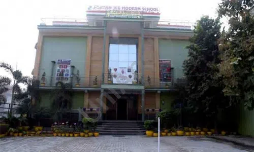 Ratanjee Modern School, Badarpur, Delhi School Building