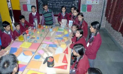 Ratanjee Modern School, Badarpur, Delhi Art and Craft