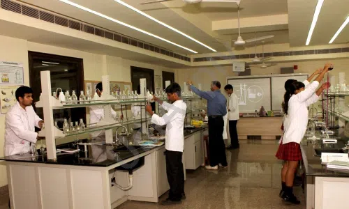 Ambience Public School, Safdarjung Enclave, Delhi Science Lab