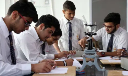 MBS International School, Sector 11, Dwarka, Delhi Science Lab