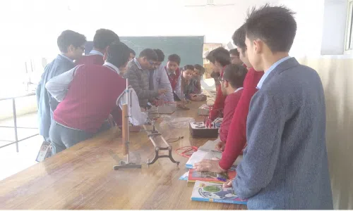 Mata Nand Kaur Public School, Dhansa, Delhi Science Lab 1