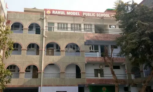 Rahul Model Public School, Sadh Nagar, Palam, Delhi School Building