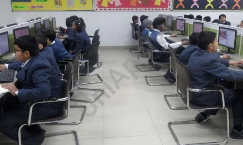 ShreeRam World School, Sector 10, Dwarka, Delhi Computer Lab