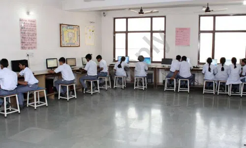 Veer Public School, Kapashera, Delhi Computer Lab