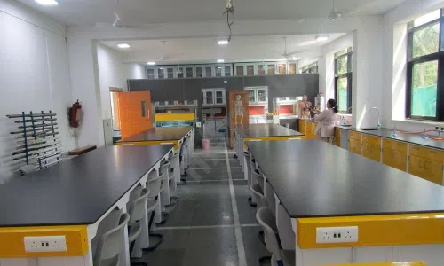 Venkateshwar International School, Sector 10, Dwarka, Delhi Science Lab