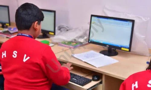 Heera Public School, Samalkha, Delhi Computer Lab
