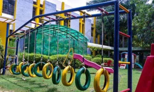Mira Model School, Janakpuri, Delhi Playground 2