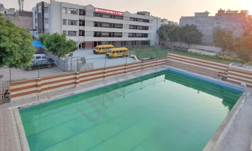 Aaryan International School, Om Vihar, Uttam Nagar, Delhi School Building