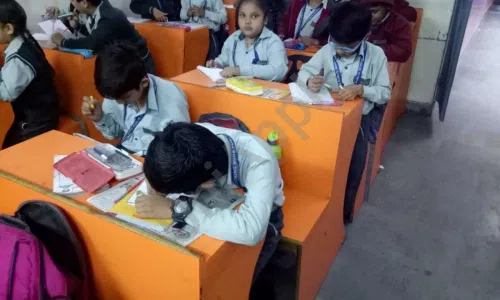 Blooming Buds Public School, Phase 1, Moti Nagar, Delhi Classroom