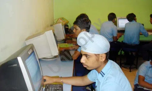 Ch. Jaswant Lal Public School, Punjabi Bagh, Delhi Computer Lab
