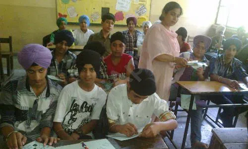 Guru Harkrishan Public School, Tilak Nagar, Delhi Classroom 3