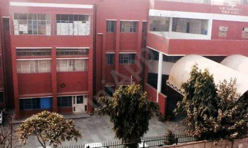 Guru Harkrishan Public School, Punjabi Bagh, Delhi School Building 1