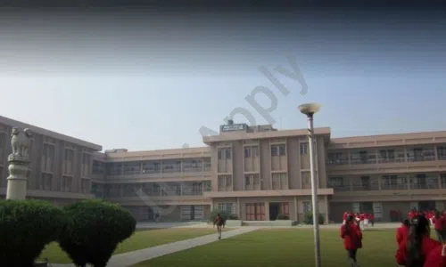 Holy Child Senior Secondary School, Vishal Enclave, Tagore Garden, Delhi School Building