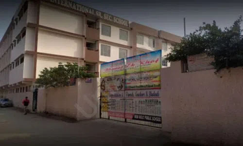 Holy International Senior Secondary School, Om Vihar, Uttam Nagar, Delhi School Building