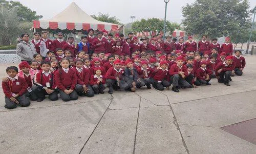 Guru Nanak Public School, Moti Nagar, Delhi Picnics and excursion
