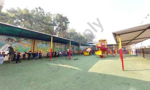 S.D. Public School, Punjabi Bagh, Delhi Playground 1