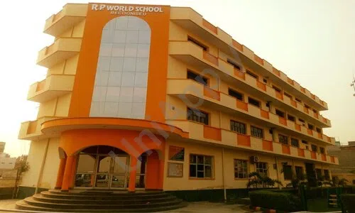 R.P. World School, Mohan Garden, Uttam Nagar, Delhi School Building 2
