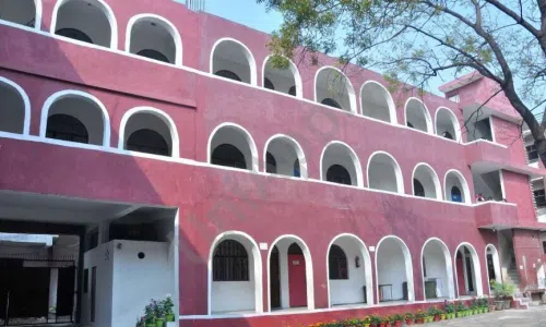 Shivani Public Senior Secondary School, Nangloi, Delhi School Building 1