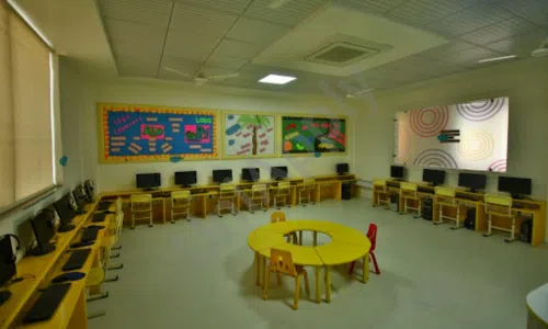 Shri Ram Global School, Tikri Kalan, Delhi Computer Lab