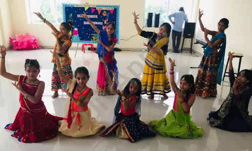 Emerald International School, Sector 31, Faridabad Dance