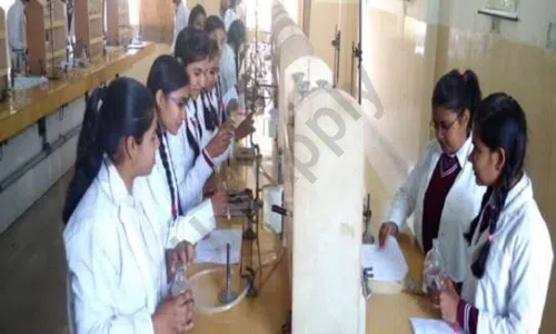 Balaji Public School, Ballabgarh, Faridabad Science Lab