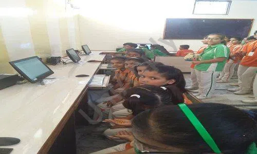 Evergreen Convent School, Sector 29, Faridabad Computer Lab