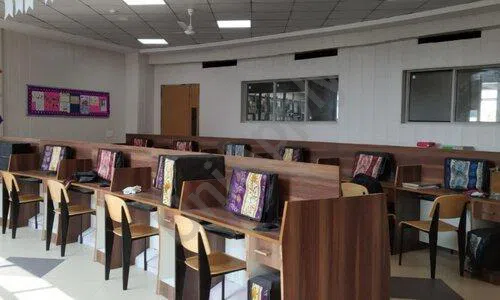 Kalka Public School, Sector 76, Greater Faridabad, Faridabad Computer Lab