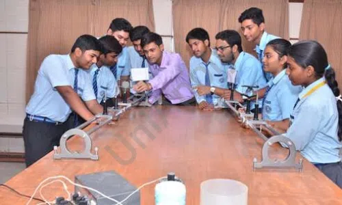 Holy Child Public School, Sector 29, Faridabad Science Lab