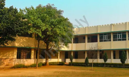 Homerton Grammar School, Sector 21A, Faridabad School Building 4