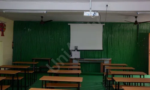 K.L. Mehta Dayanand Public Senior Secondary School, Nehru Ground, Faridabad Smart Classes