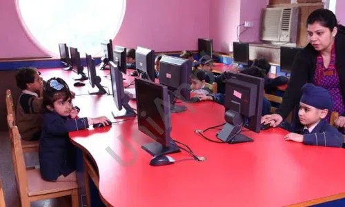 K.R. Mangalam World School, Sector 88, Greater Faridabad, Faridabad Computer Lab