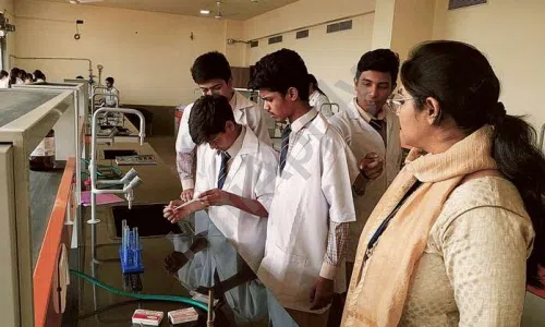 K.R. Mangalam World School, Sector 88, Greater Faridabad, Faridabad Science Lab 1