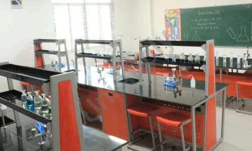 Holy Child Public School, Sector 75, Faridabad Science Lab 1