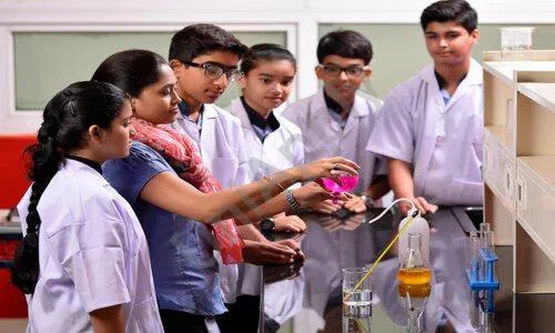 SRS International School, Sector 88, Greater Faridabad, Faridabad Science Lab