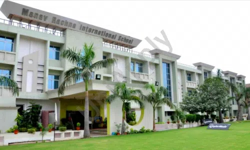 Manav Rachna International School, Sector 14, Faridabad School Building