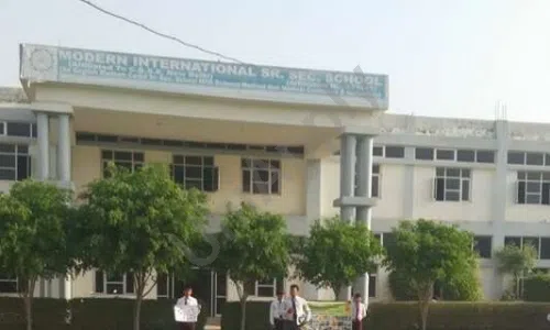 Modern International Senior Secondary School, Jasana, Faridabad School Building