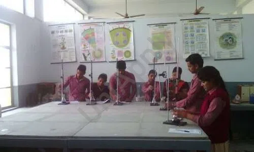Modern International Senior Secondary School, Jasana, Faridabad Science Lab